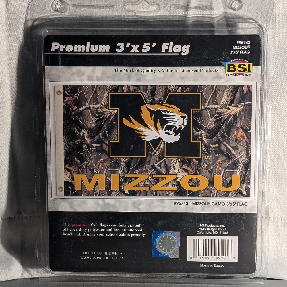 Mizzou Tigers Officially Licensed Camouflage Team Flag